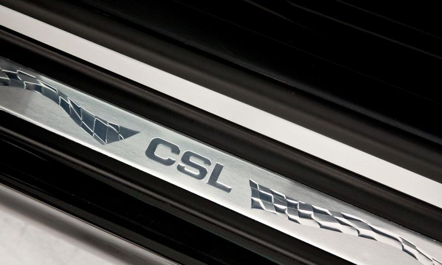 Логотип BMW M3 CSL Coupe 2003 года  (UK) (фото 12 из 29)